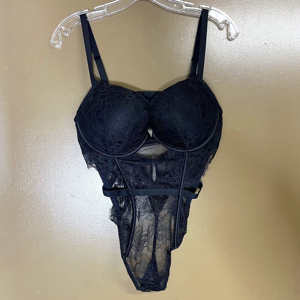 NWT Victoria's Secret Lace Push Up Teddy Bodysuit - Size: Large